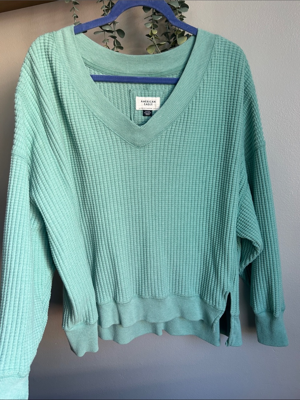 American Eagle Outfitters Mint Green V-Neck Waffle Knit Sweater